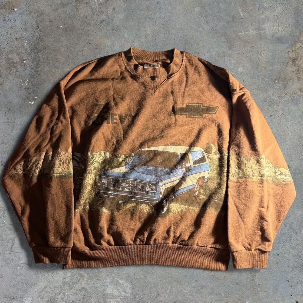 Chevrolet Chevy Blazer Truck Brown Graphic Crewneck Sweatshirt Mens Small
